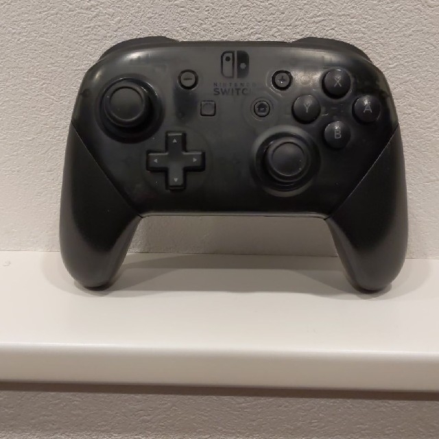 Nintendo Switch Proコントローラー