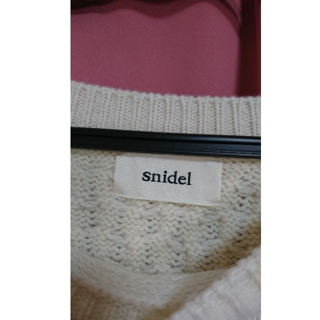 SNIDEL(スナイデル)のスナイデル ドルマンケーブルニット レディースのトップス(ニット/セーター)の商品写真