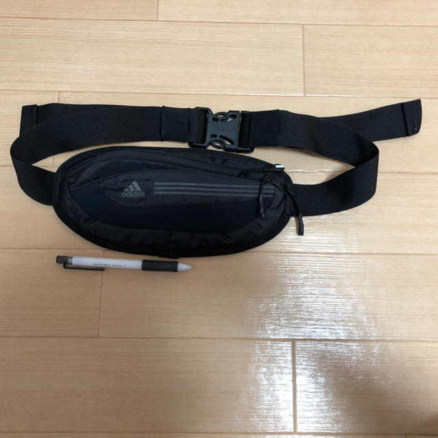 adidas(アディダス)の【美品】Adidas Running Bag メンズのバッグ(ウエストポーチ)の商品写真