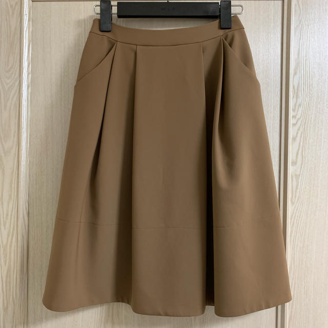M-premier(エムプルミエ)のM-premier BLACK キャメルスカート レディースのスカート(ひざ丈スカート)の商品写真
