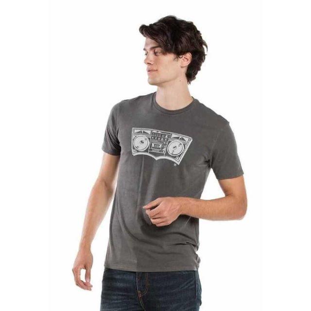 Levi's(リーバイス)の（新品）リーバイス　Tシャツ  メンズのトップス(Tシャツ/カットソー(半袖/袖なし))の商品写真