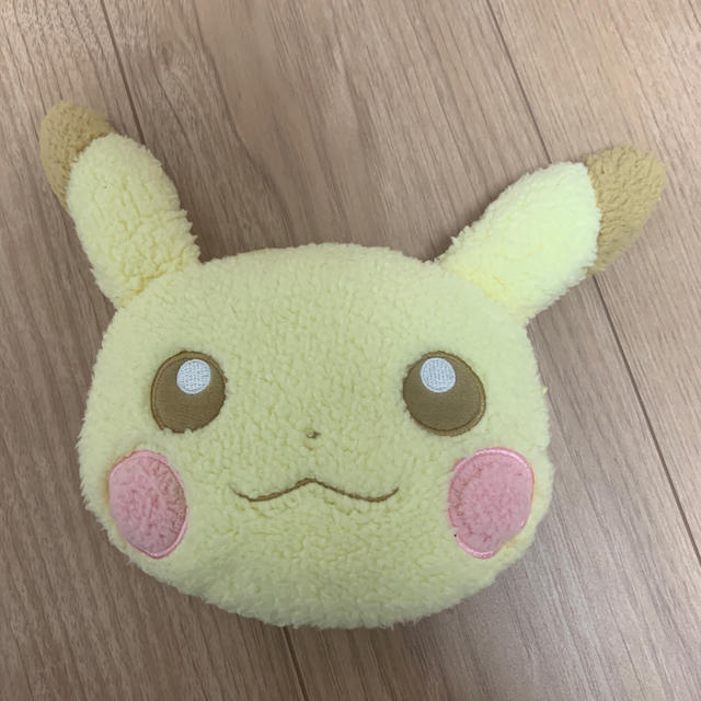 ポケモン(ポケモン)のピカチュウ　モコモコ　ポーチ レディースのファッション小物(ポーチ)の商品写真