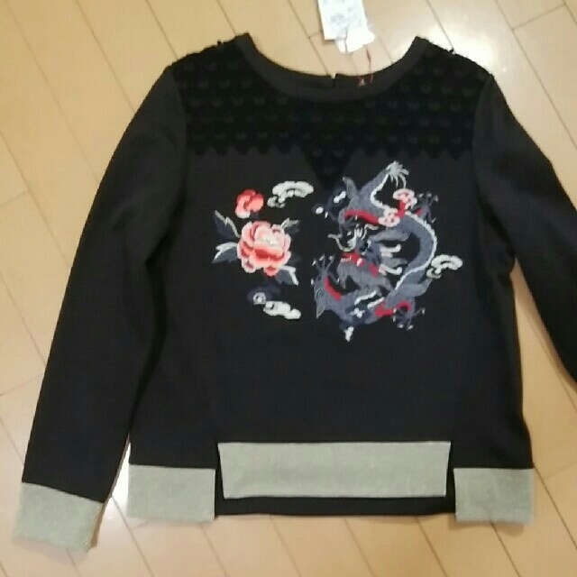 【新品】VIVIENNE TAM・トップス(38)