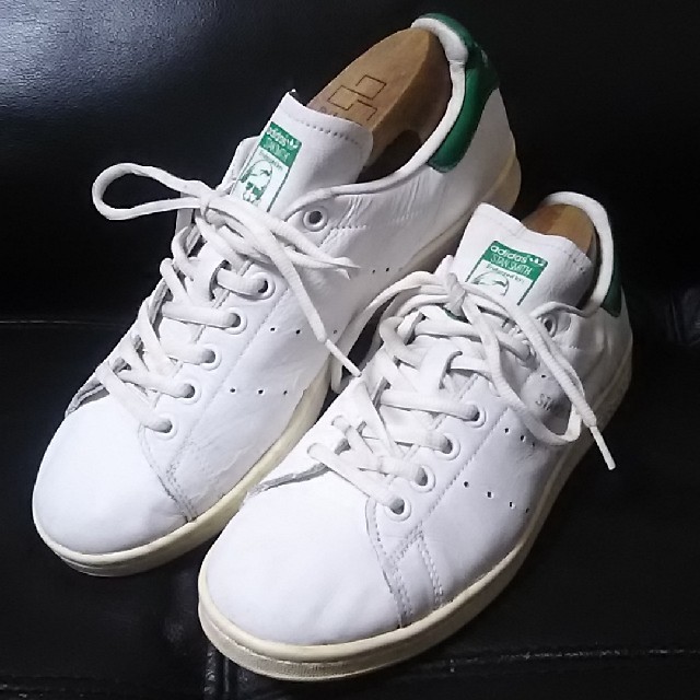 adidas(アディダス)の
定15120円名作金ロゴ!アディダススタンスミスレザースニーカー王道白緑!

 メンズの靴/シューズ(スニーカー)の商品写真