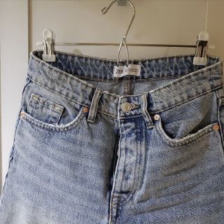 ザラ(ZARA)のハイライズストーレトレッグデニムパンツ(デニム/ジーンズ)