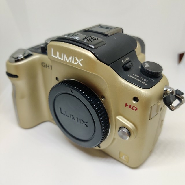 Panasonic(パナソニック)のPanasonic LUMIX DMC-GH1 ゴールド  スマホ/家電/カメラのカメラ(ミラーレス一眼)の商品写真