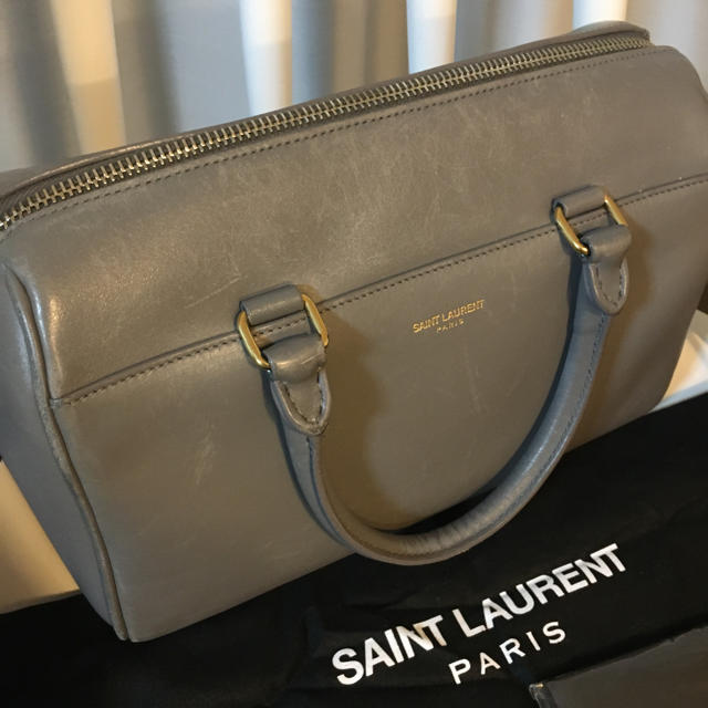 Saint Laurent(サンローラン)のサンローラン  ダッフル　グレー レディースのバッグ(ショルダーバッグ)の商品写真