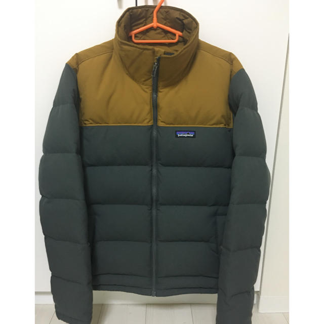 patagonia(パタゴニア)のパタゴニア　ビビー　ダウン　ジャケット　メンズS メンズのジャケット/アウター(ダウンジャケット)の商品写真