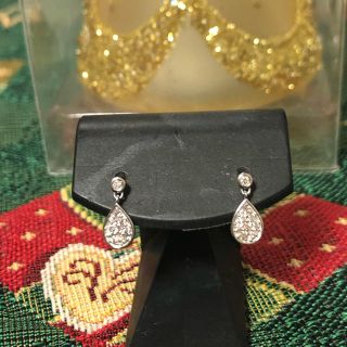 ジュエリーツツミ(JEWELRY TSUTSUMI)のK18WG ダイアモンドドロップピアス(ピアス)