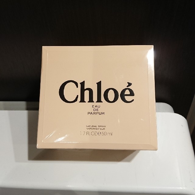 Chloe(クロエ)のクロエ香水未使用Chloe50ml コスメ/美容の香水(香水(女性用))の商品写真