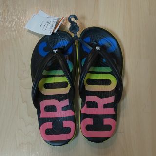 クロックス(crocs)の新品！未使用！クロックス 25cm 大きめサンダル(サンダル)