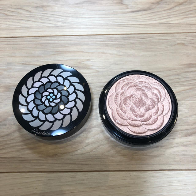 GUERLAIN(ゲラン)のゲラン メテオリット  クルーエル ガーデニア パウダー フェイスパウダー コスメ/美容のベースメイク/化粧品(フェイスパウダー)の商品写真