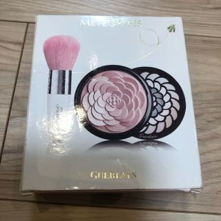 ゲラン(GUERLAIN)のゲラン メテオリット  クルーエル ガーデニア パウダー フェイスパウダー(フェイスパウダー)