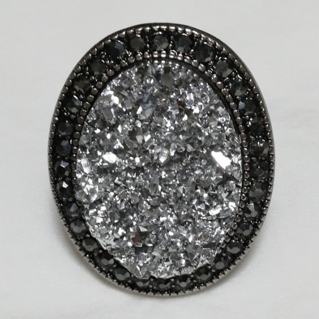 リング　14号　ギザギザ　ラインストーン レディースのアクセサリー(リング(指輪))の商品写真