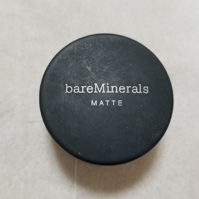 bareMinerals(ベアミネラル)のbareMinerals　ファンデーション　マット　ゴールデンフェア　W10 コスメ/美容のベースメイク/化粧品(ファンデーション)の商品写真