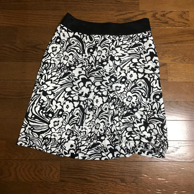 UNITED ARROWS(ユナイテッドアローズ)のユナイテッドアローズのスカート レディースのスカート(ひざ丈スカート)の商品写真