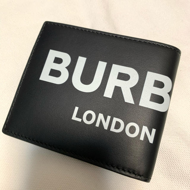 BURBERRY 二つ折り財布　バーバリー ロゴ