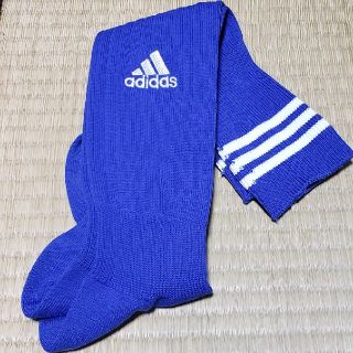 アディダス(adidas)のらんらんさん専用アディダスサッカーソックスブルー少年子供用(ウェア)