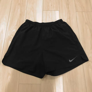 ナイキ(NIKE)のナイキ　トレーニングショーツ　XLサイズ（インナー付）(ショートパンツ)