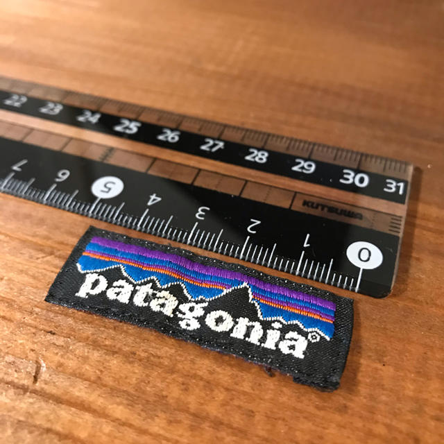 patagonia(パタゴニア)の専用　Patagonia タグ ワッペン　2枚 ハンドメイドの素材/材料(各種パーツ)の商品写真