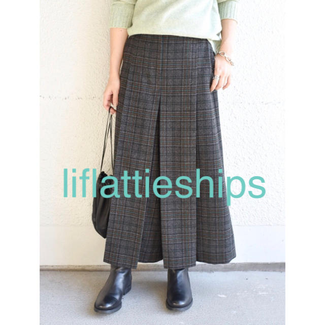 liflattie ships(リフラッティシップス)の完売商品　liflattieships プリーツパンツ　SHIPS 新品 レディースのパンツ(カジュアルパンツ)の商品写真