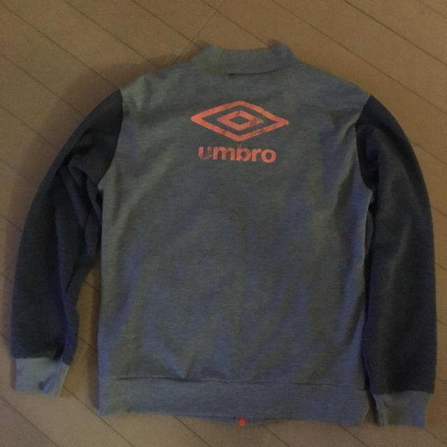 UMBRO(アンブロ)のスウェット キッズ/ベビー/マタニティのキッズ服男の子用(90cm~)(その他)の商品写真