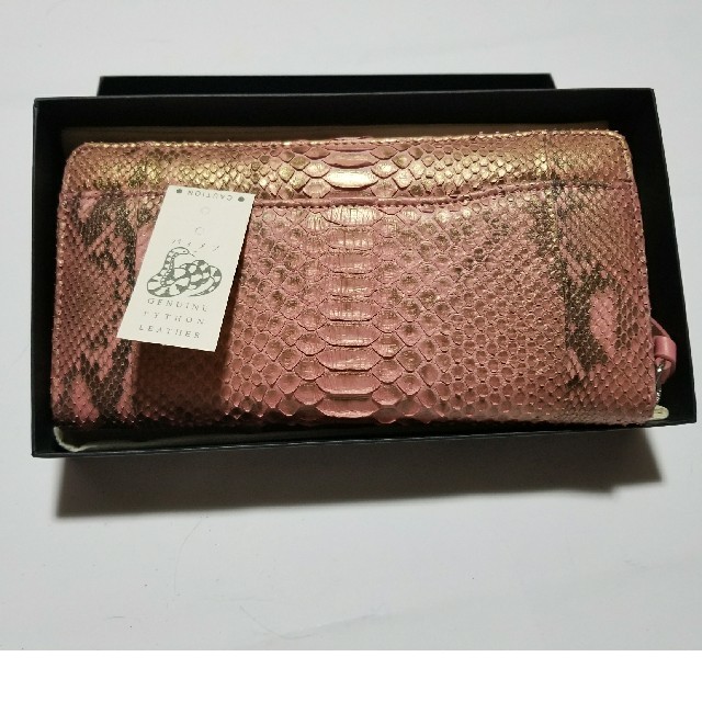 パイソン財布　パールピンク　　とても素敵なピンク