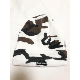 シュプリーム(Supreme)のsupreme 迷彩ビーニー ニット帽 ボックスロゴ 白(キャップ)