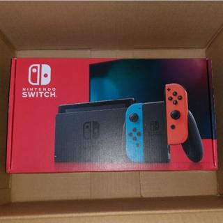 新型(少し箱傷有り)Nintendo Switch ニンテンドースイッチ ネオン