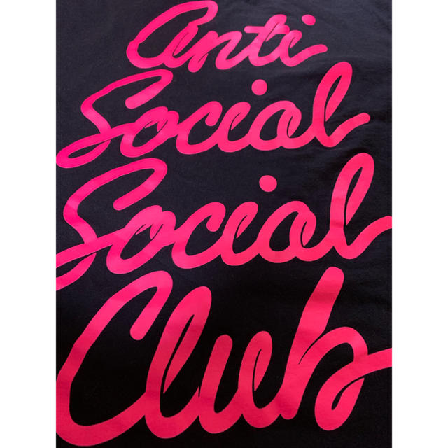 ANTI(アンチ)のantisocialsocialclub筆記体Tシャツ メンズのトップス(Tシャツ/カットソー(半袖/袖なし))の商品写真
