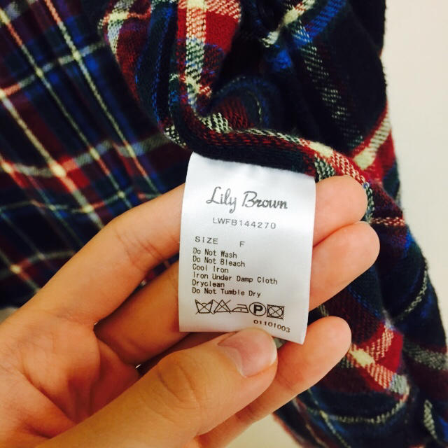 Lily Brown(リリーブラウン)のロングチェックネルシャツ レディースのジャケット/アウター(その他)の商品写真