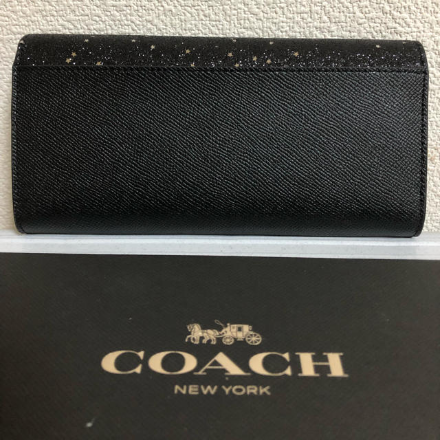 COACH(コーチ)のコーチ、長財布、綺麗なブラックスターのグリッター、新品未使用、箱付き！ レディースのファッション小物(財布)の商品写真