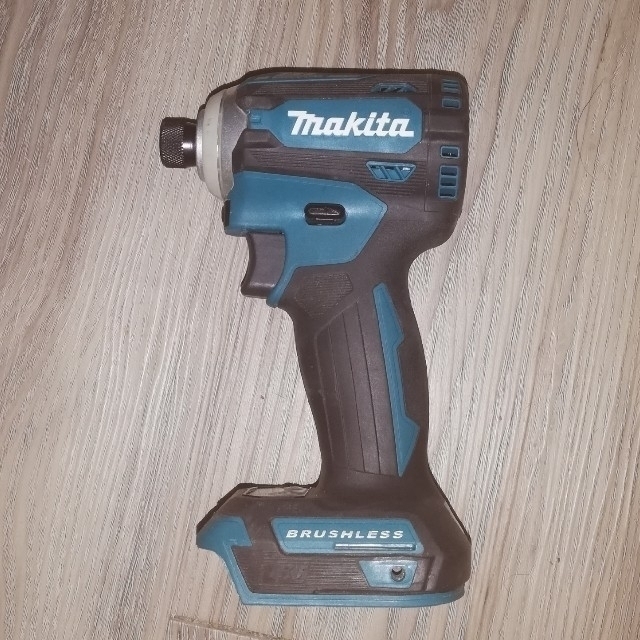 美品 makita 18Vインパクト マキタTD171D 本体のみその他