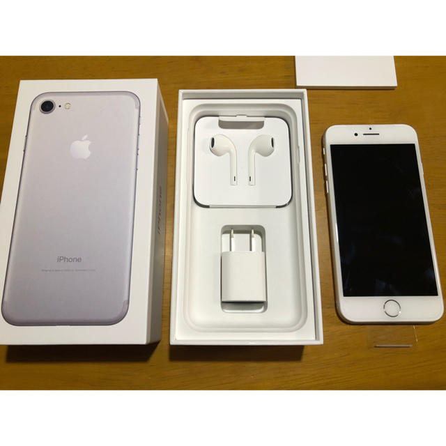 iPhone7 シルバー　32G 新品