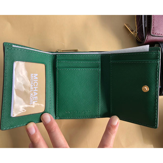 新作！マイケルコース三つ折り財布 Jewel Green