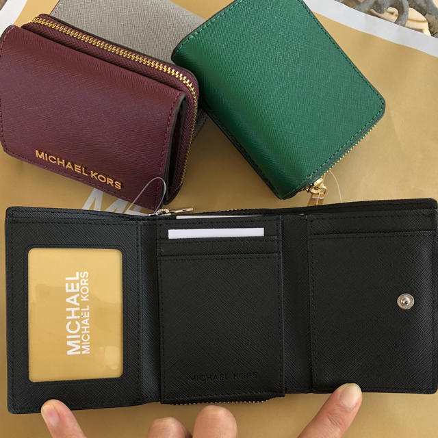 新品 マイケルコース MICHEAL KORS 三つ折り財布 ブラック