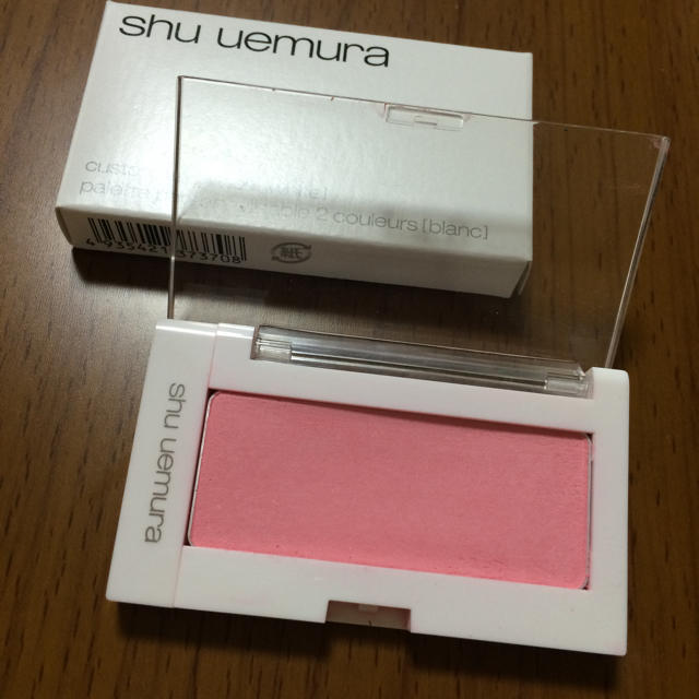shu uemura(シュウウエムラ)のシュウ ピンクチーク 324 コスメ/美容のベースメイク/化粧品(チーク)の商品写真