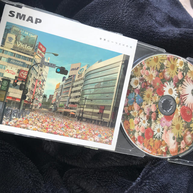 smap 世界に一つだけの花　初回盤　ピクチャーレーベル仕様CD エンタメ/ホビーのCD(ポップス/ロック(邦楽))の商品写真