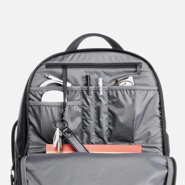 【新品未使用】Aer エアー Tech Pack テックパック　正規品 メンズのバッグ(バッグパック/リュック)の商品写真