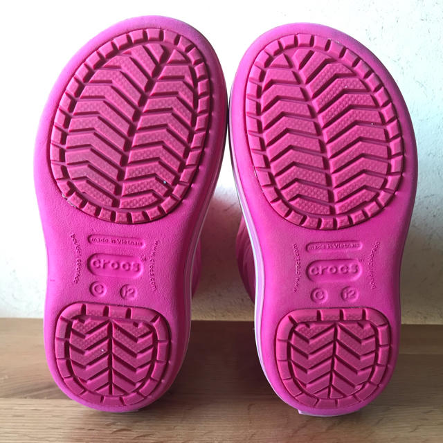 crocs(クロックス)の★クロックス　クロックバンド ロッジポイント ブーツ ピンク　18.5cm ★ キッズ/ベビー/マタニティのキッズ靴/シューズ(15cm~)(ブーツ)の商品写真