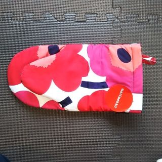 マリメッコ(marimekko)の【新品・未使用】　マリメッコ　marimekko 　鍋つかみ　オーブンミトン(その他)