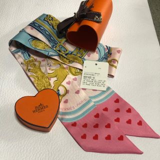 エルメス(Hermes)のキラリ様専用♡ エルメス  激レア  ハート ツイリー  ピンク  HERMES(バンダナ/スカーフ)