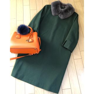 ザラ(ZARA)の【美品】ZARA モスグリーン　パール　ワンピース(ミニワンピース)