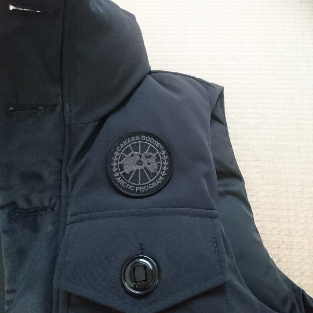 CANADA GOOSE - canada goose × BEAMS 別注 ベストの通販 by ヤス's ...
