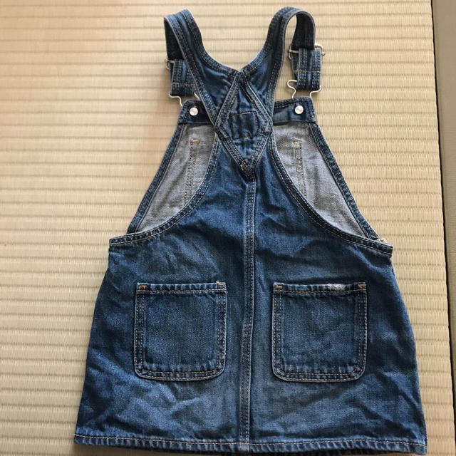 babyGAP(ベビーギャップ)のbaby gap デニムジャンスカ キッズ/ベビー/マタニティのキッズ服女の子用(90cm~)(ワンピース)の商品写真