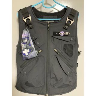 oakley ap vest