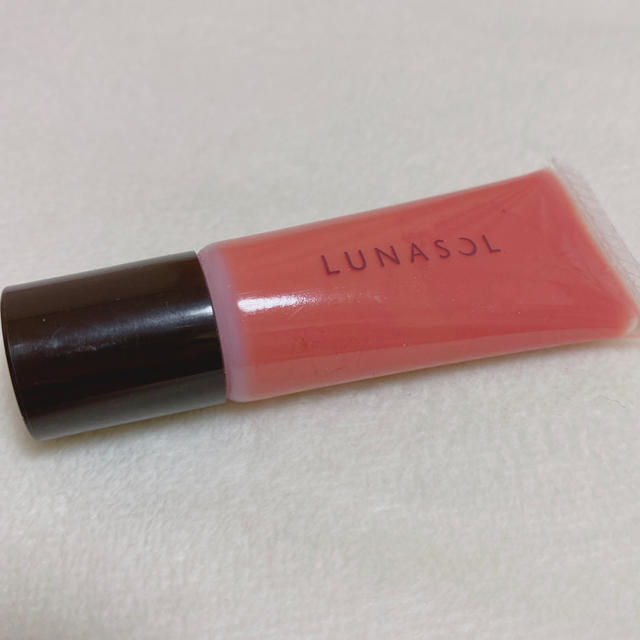 LUNASOL(ルナソル)のLUNASOL♡リップグロス コスメ/美容のベースメイク/化粧品(リップグロス)の商品写真