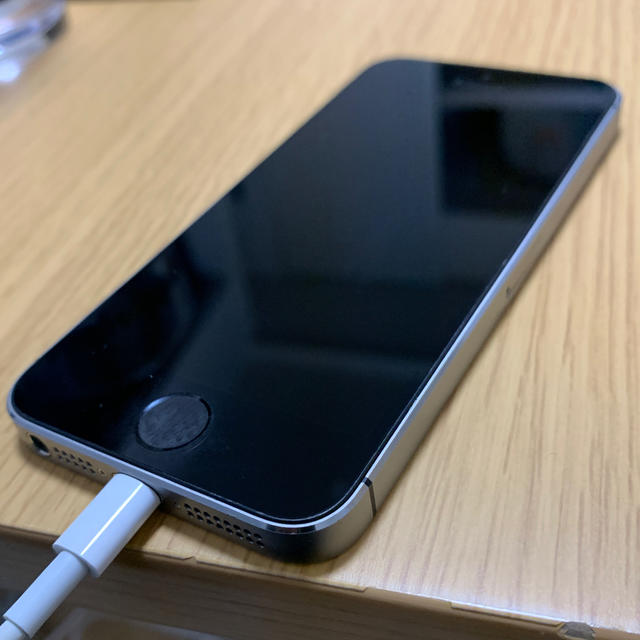 Apple(アップル)のiPhone5s スマホ/家電/カメラのスマートフォン/携帯電話(スマートフォン本体)の商品写真