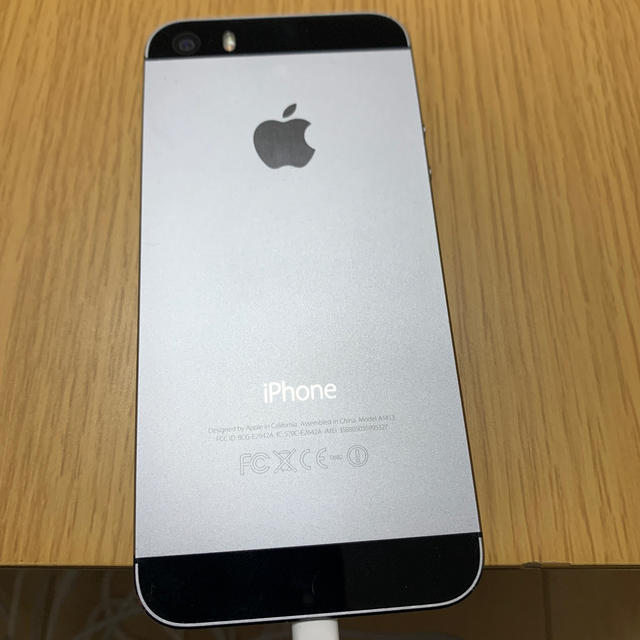 Apple(アップル)のiPhone5s スマホ/家電/カメラのスマートフォン/携帯電話(スマートフォン本体)の商品写真