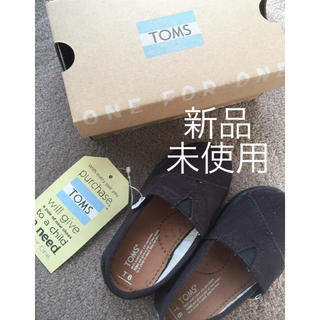 トムズ(TOMS)のトムス TOMSのベビー靴 スニーカー  13センチ 新品 出産祝い(スニーカー)